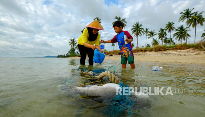 Mengedukasi Anak Mencintai Alam Sejak Usia Dini