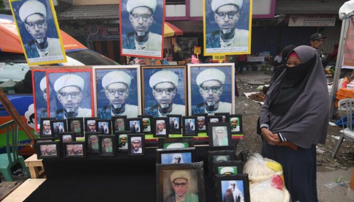 Bintang Mahaputra Guru Tua, Orang Hebat yang Jadi Inspirasi, dan Perjuangannya