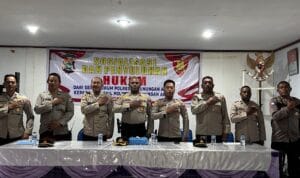 POLRES PEGUNUNGAN ARFAK GELAR SOSIALISASI DAN PENYULUHAN HUKUM KEPADA PERSONEL POLRES PEGUNUNGAN ARFAK GELAR SOSIALISASI DAN PENYULUHAN HUKUM KEPADA PERSONEL