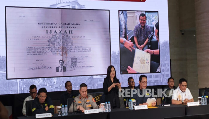 Polemik Ijazah Jokowi: Bareskrim Nyatakan Asli, Bagaimana dengan UGM?