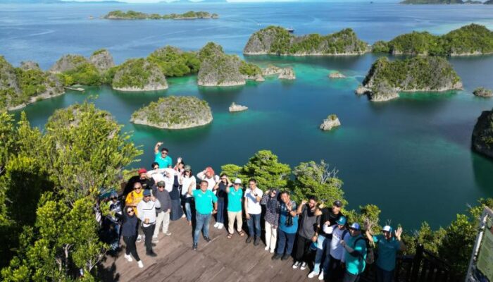 Raja Ampat Terancam Tambang, Kemenpar Respons Keras