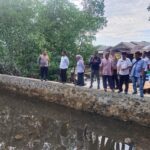 Kapolres Natuna Tinjau Lahan Jagung dan Tambak Kepiting, Perkuat Ketahanan Kapolres Natuna Tinjau Lahan Jagung dan Tambak Kepiting, Perkuat Ketahanan Pangan dan Pelestarian Kearifan Lokal