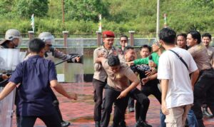 Polres Lingga Gelar Sispam Mako & Sispam Kota: Jaga Kondusifitas Polres Lingga Gelar Sispam Mako & Sispam Kota: Jaga Kondusifitas dengan Kesiapsiagaan Penuh