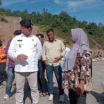 Sampaikan Turut Berduka Cita, Bupati Asahan Tegaskan Usut Tuntas Tragedi Sampaikan Turut Berduka Cita, Bupati Asahan Tegaskan Usut Tuntas Tragedi Longsor Tambang Ilegal di Marjanji Aceh