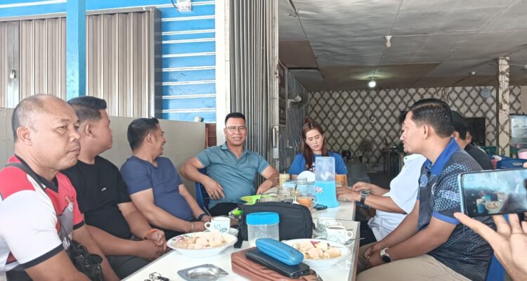 Silaturahmi Bupati Anambas dengan Wartawan Natuna, Eratkan Sinergi Pemerintah dan Silaturahmi Bupati Anambas dengan Wartawan Natuna, Eratkan Sinergi Pemerintah dan Pers