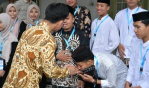 Wapres Undang Ratusan Santri Berkunjung ke Istana Wapres Wapres Undang Ratusan Santri Berkunjung ke Istana Wapres