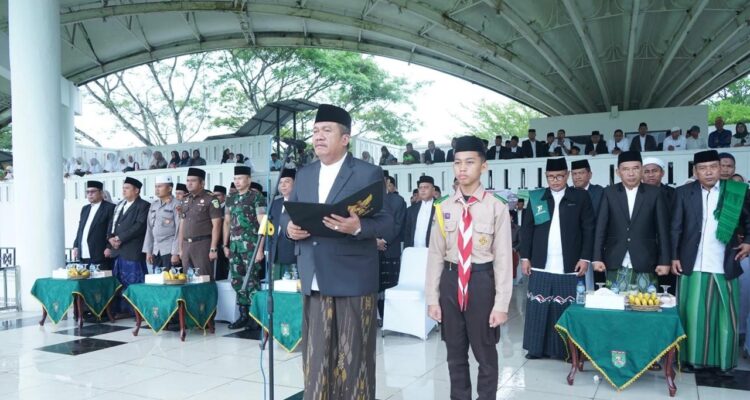 Bupati Asahan Tegaskan Peran Strategis Santri dalam Membangun Peradaban Indonesia Bupati Asahan Tegaskan Peran Strategis Santri dalam Membangun Peradaban Indonesia