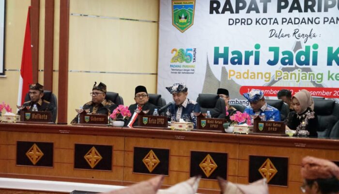 Peringatan Hari Jadi Kota ke-235: DPRD Padang Panjang Ajak Masyarakat Bangkit Bersama, Membangun dengan Hati, Inovasi dan Kolaborasi