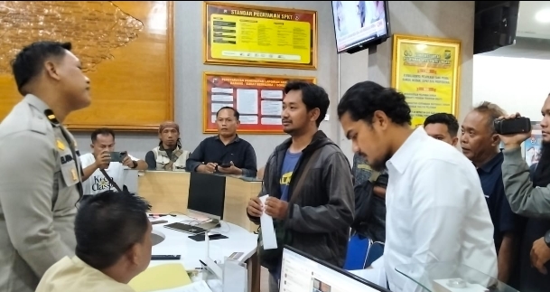 Puluhan Wartawan Laporkan Dugaan Penghalangan Kerja Jurnalistik ke Polres Ngawi