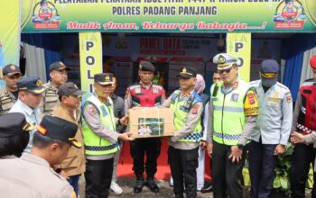 Kapolres Padang Panjang Terima Kunjungan Kapolda Sumbar di Pos Pam Lembah Anai