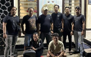 Ke Sekolah Sore-sore Bukan Mau Belajar, Pria Ini Malah Angkut Barang Orang